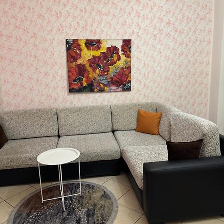 Condor Center Tirana Apartment Buitenkant foto