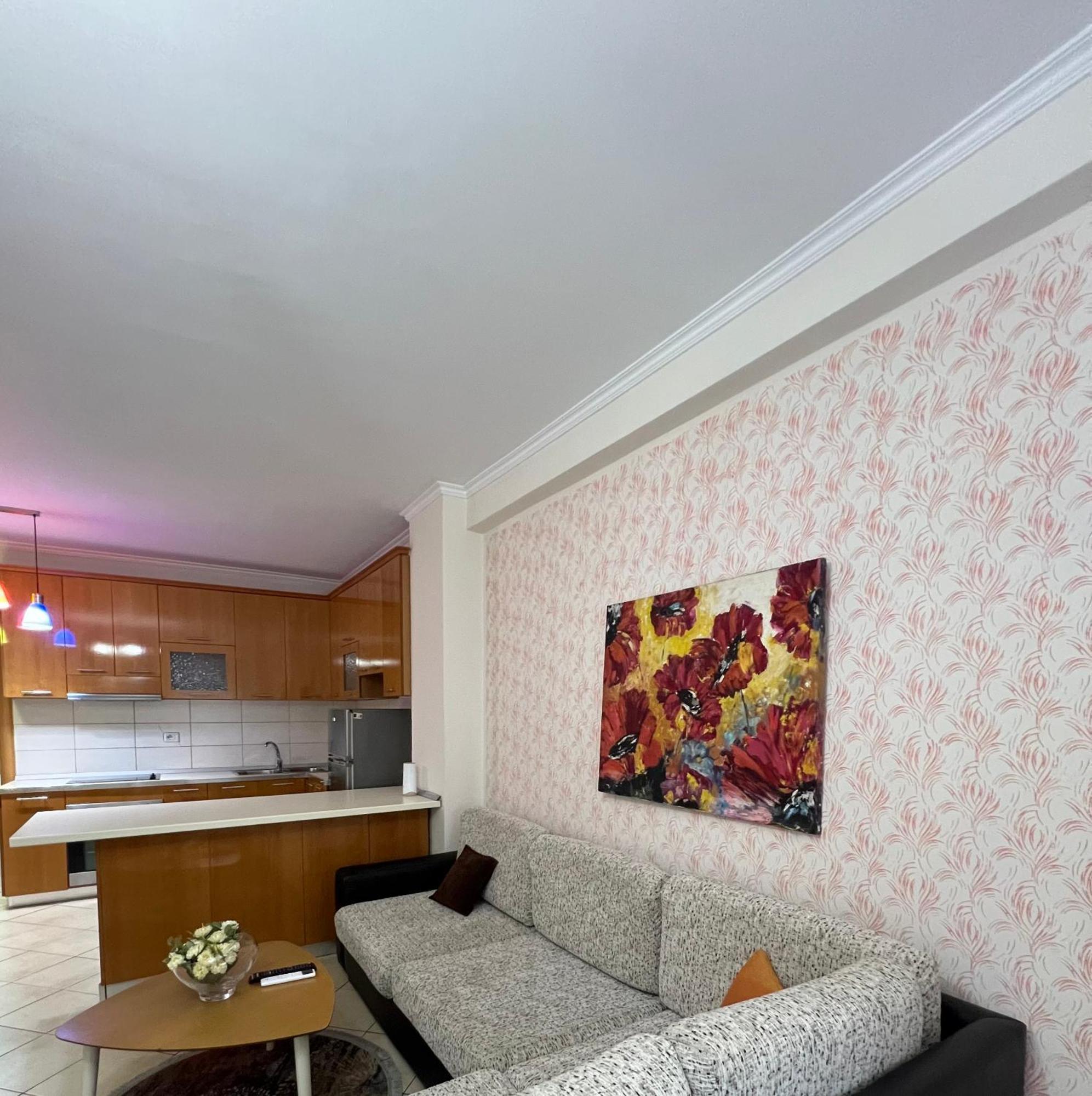 Condor Center Tirana Apartment Buitenkant foto